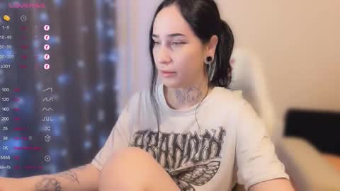 Snapshot of kissmenastya chatting on October 22, 1:32 am Nastya  online show from October 22, 1:32 am