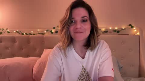 KitatoChips online show from November 9, 4:30 am