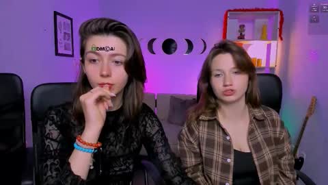 kitniss online show from March 28, 10:52 pm