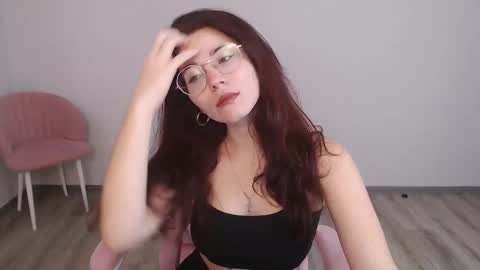 Snapshot of kitty_boy246 chatting on October 19, 5:09 am Angelina and Andrew online show from October 19, 5:09 am