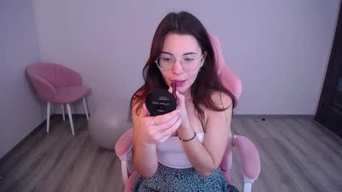 Snapshot of kitty_boy246 chatting on October 29, 5:12 am Angelina and Andrew online show from October 29, 5:12 am