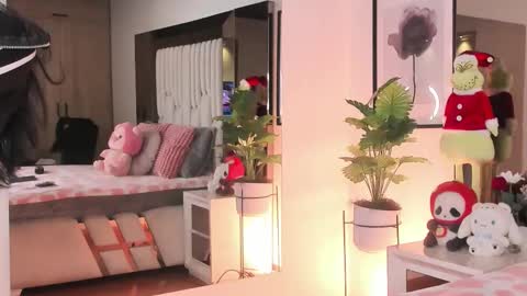 kitty online show from December 2, 9:39 pm