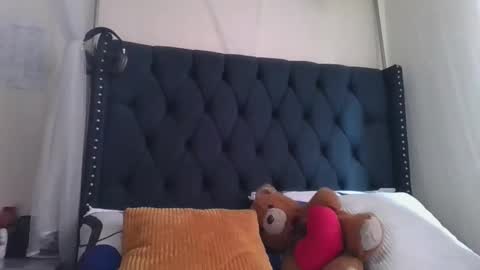 kitty_kerry online show from April 14, 11:21 am