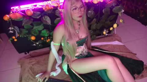 Kitty online show from October 31, 3:19 am