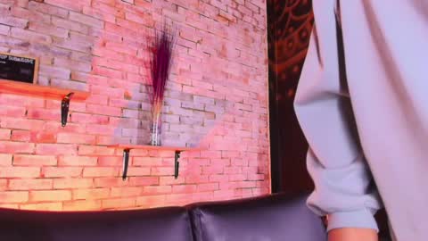 Kitty online show from April 6, 4:46 am