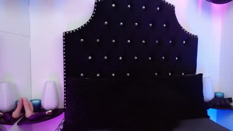 KITTY online show from January 4, 8:16 pm