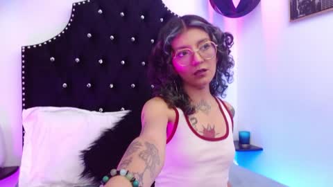 KITTY online show from December 23, 8:25 pm