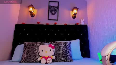 kitty_rose01 online show from April 25, 7:00 am