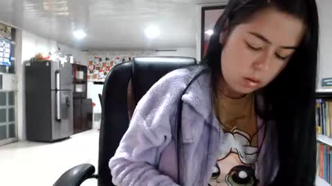 kitty_small69 online show from July 25, 1:12 am