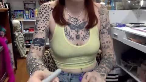 Snapshot of kittykatcoco chatting on October 24, 8:49 pm kittykatcoco online show from October 24, 8:49 pm