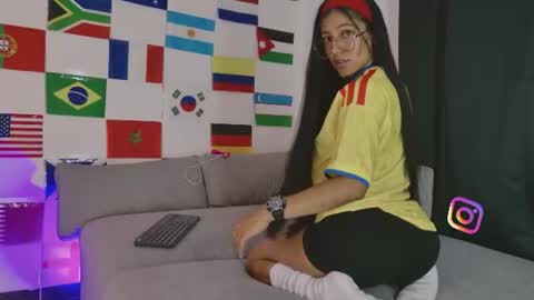 kittymyers_ online show from July 4, 3:24 am
