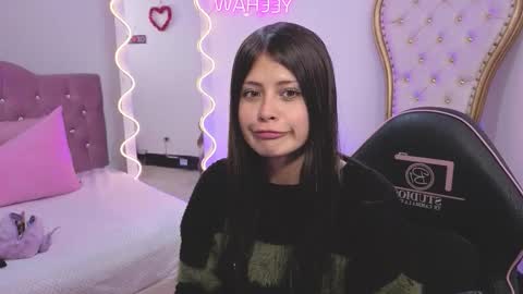 Kitty  online show from November 24, 7:05 pm