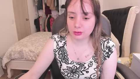 kittywantslove23 online show from February 11, 9:16 pm