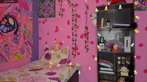 Kitty Zen online show from March 7, 12:04 am