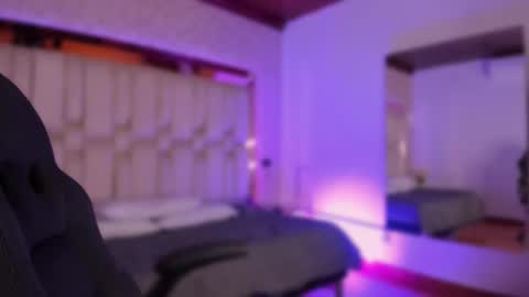   online show from December 16, 8:58 pm