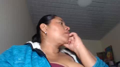 Kloe online show from October 25, 3:14 am