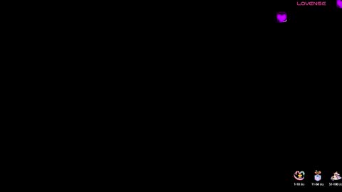 K L O E online show from October 13, 12:30 pm