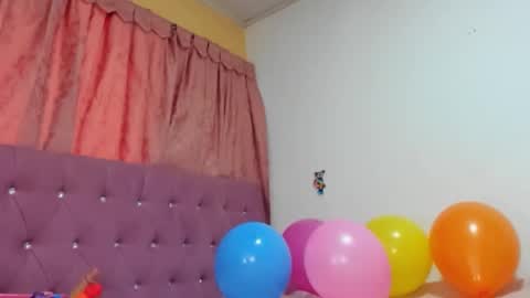 konie Diaz online show from November 11, 6:38 pm