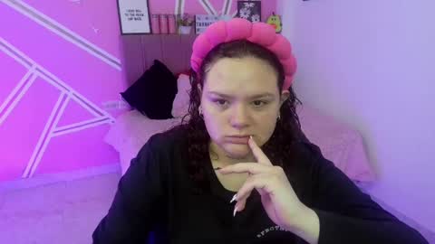 camila online show from April 17, 5:20 am