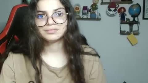 Karoll online show from February 19, 2:12 am