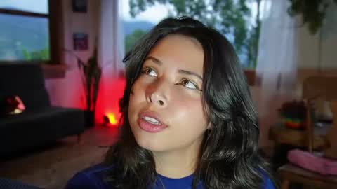 kozzy_ online show from October 18, 9:49 pm