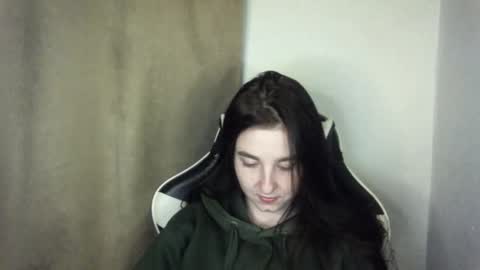 Kris online show from February 18, 3:22 pm