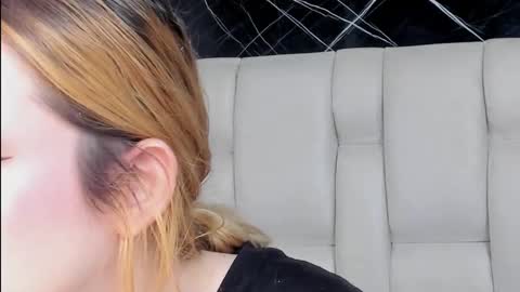 kristal online show from November 21, 2:02 am