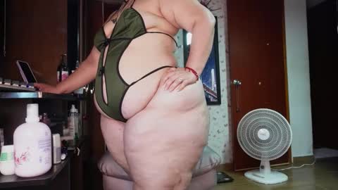 Snapshot of kristenhill1 chatting on October 11, 10:56 pm Kristen online show from October 11, 10:56 pm