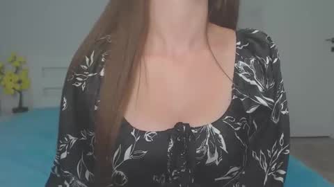 KristenStamen online show from October 1, 2:55 pm