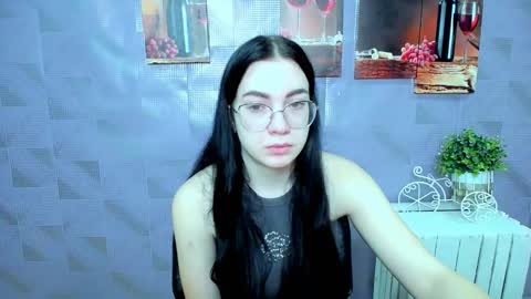 Snapshot of kristenx_x chatting on October 20, 7:33 am Kristen online show from October 20, 7:33 am