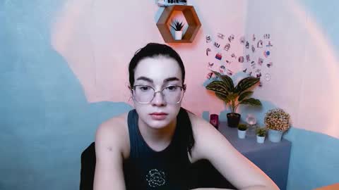 Snapshot of kristenx_x chatting on September 19, 11:42 am Kristen online show from September 19, 11:42 am