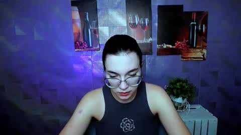 Snapshot of kristenx_x chatting on September 17, 10:13 am Kristen online show from September 17, 10:13 am