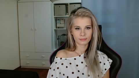 KristineAmore online show from March 27, 7:54 am