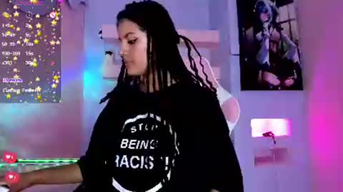 KristinWall online show from December 14, 9:13 pm