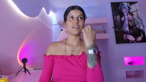 KristinWall online show from February 10, 9:58 pm