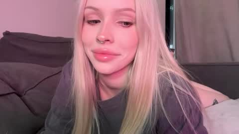 Kristy online show from February 21, 5:02 pm