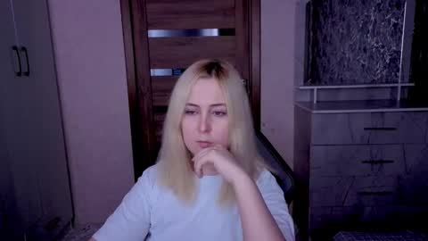 Kristy online show from April 10, 12:16 am