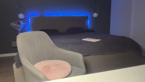 Kristi online show from October 28, 5:24 am