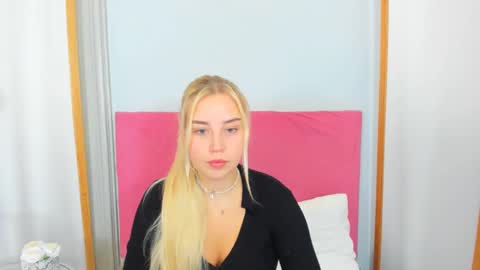 KristyFlowers online show from February 5, 6:13 am