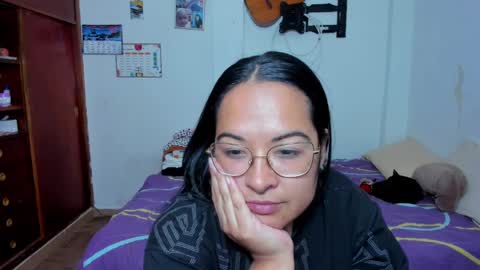 Snapshot of kroline_20 chatting on January 8, 4:23 am Kroline  online show from January 8, 4:23 am