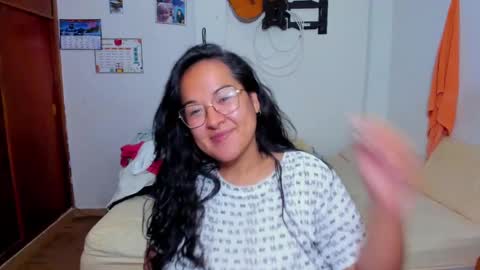 Snapshot of kroline_20 chatting on January 10, 2:35 am Kroline  online show from January 10, 2:35 am