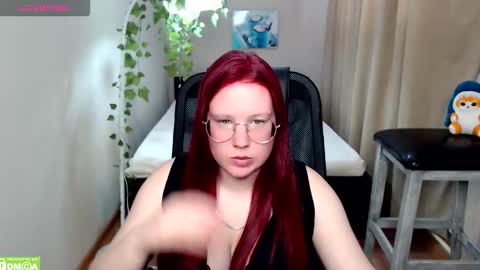 kuri_u online show from February 12, 9:33 am