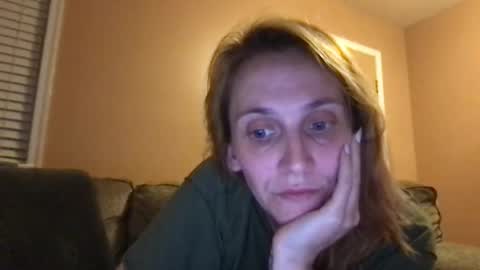 kyleigh9112 online show from August 6, 11:55 pm
