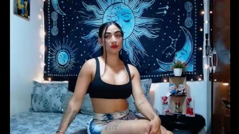 kylie online show from April 23, 11:29 pm