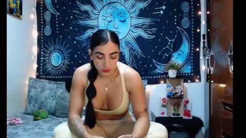 kylie online show from April 29, 10:59 pm