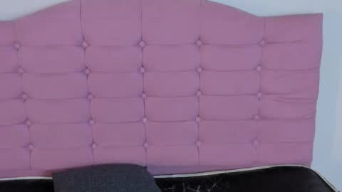 kylie_ls online show from November 22, 3:20 am