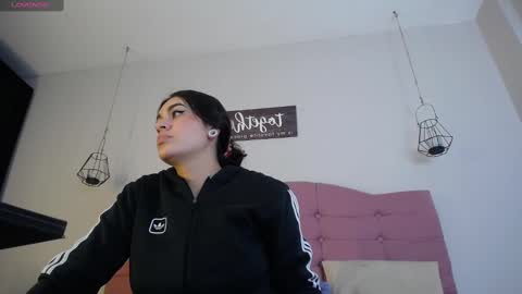 kylie_ls online show from February 5, 3:34 am