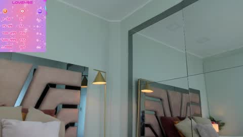 Kylie Reyes  online show from November 11, 8:39 pm