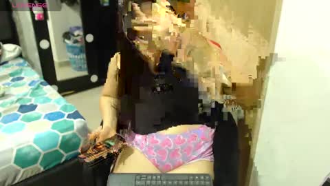 Instagram Kylie switch  followme  buy lovense here online show from February 21, 11:43 pm