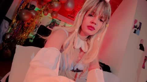 Snapshot of kyliekandy chatting on January 24, 9:58 pm   online show from January 24, 9:58 pm